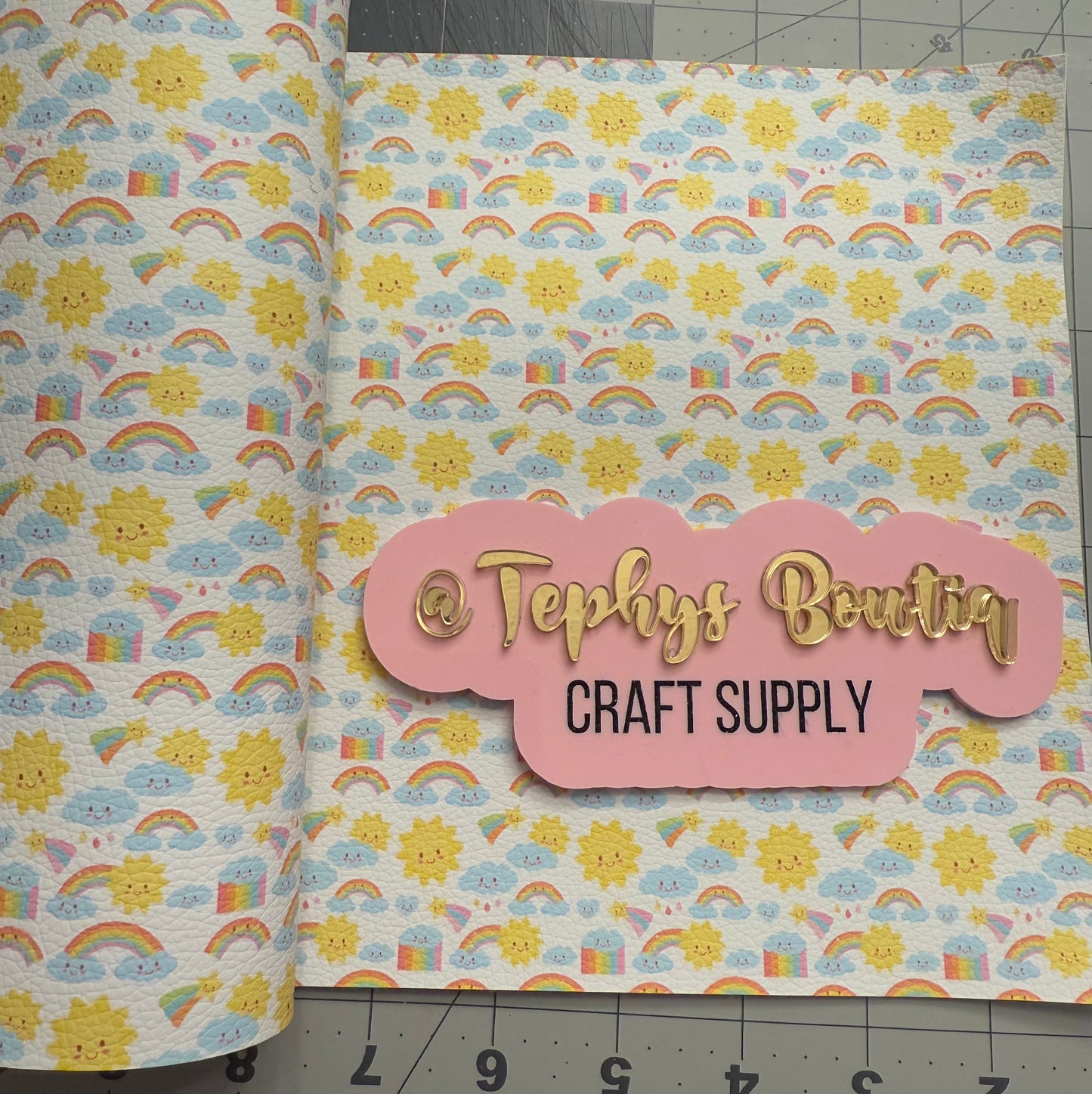 Litchi Leather sol rainbow