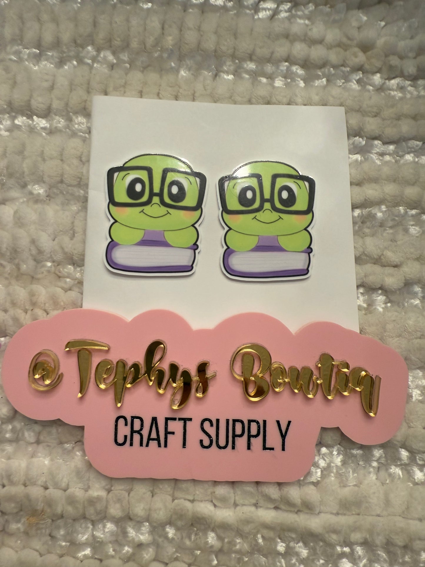 Litchi Leather Escuela