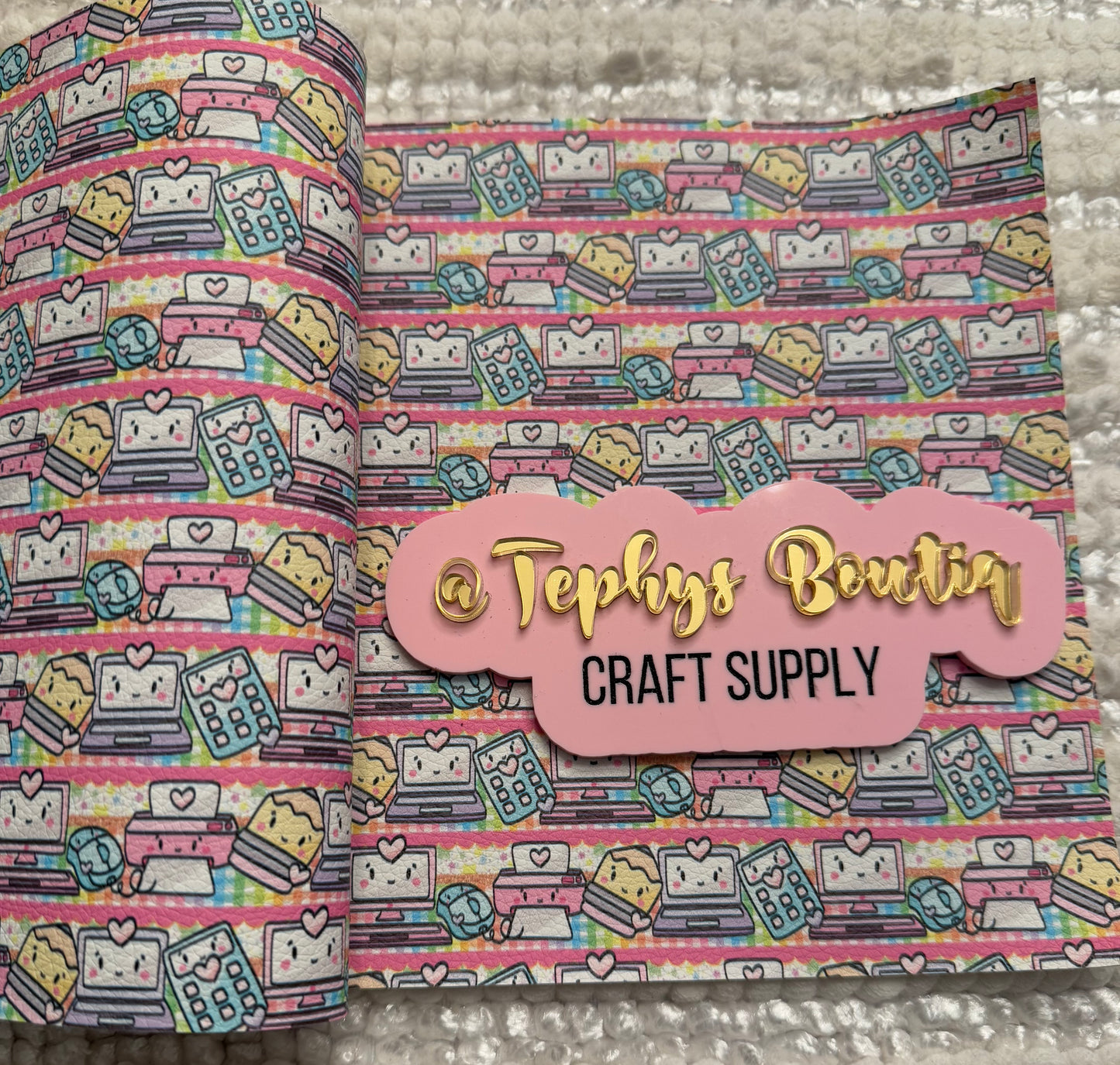 Litchi Leather Escuela