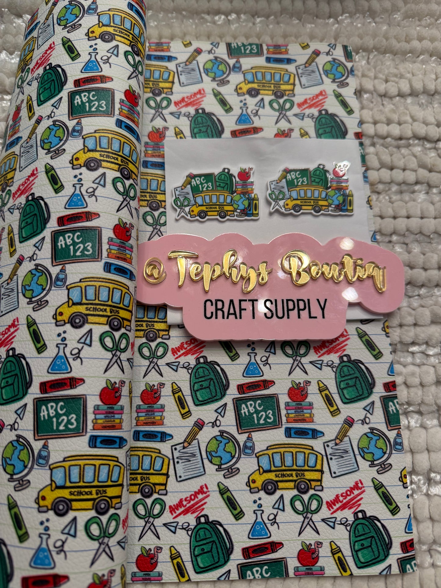 Litchi Leather Bus y mochila verde