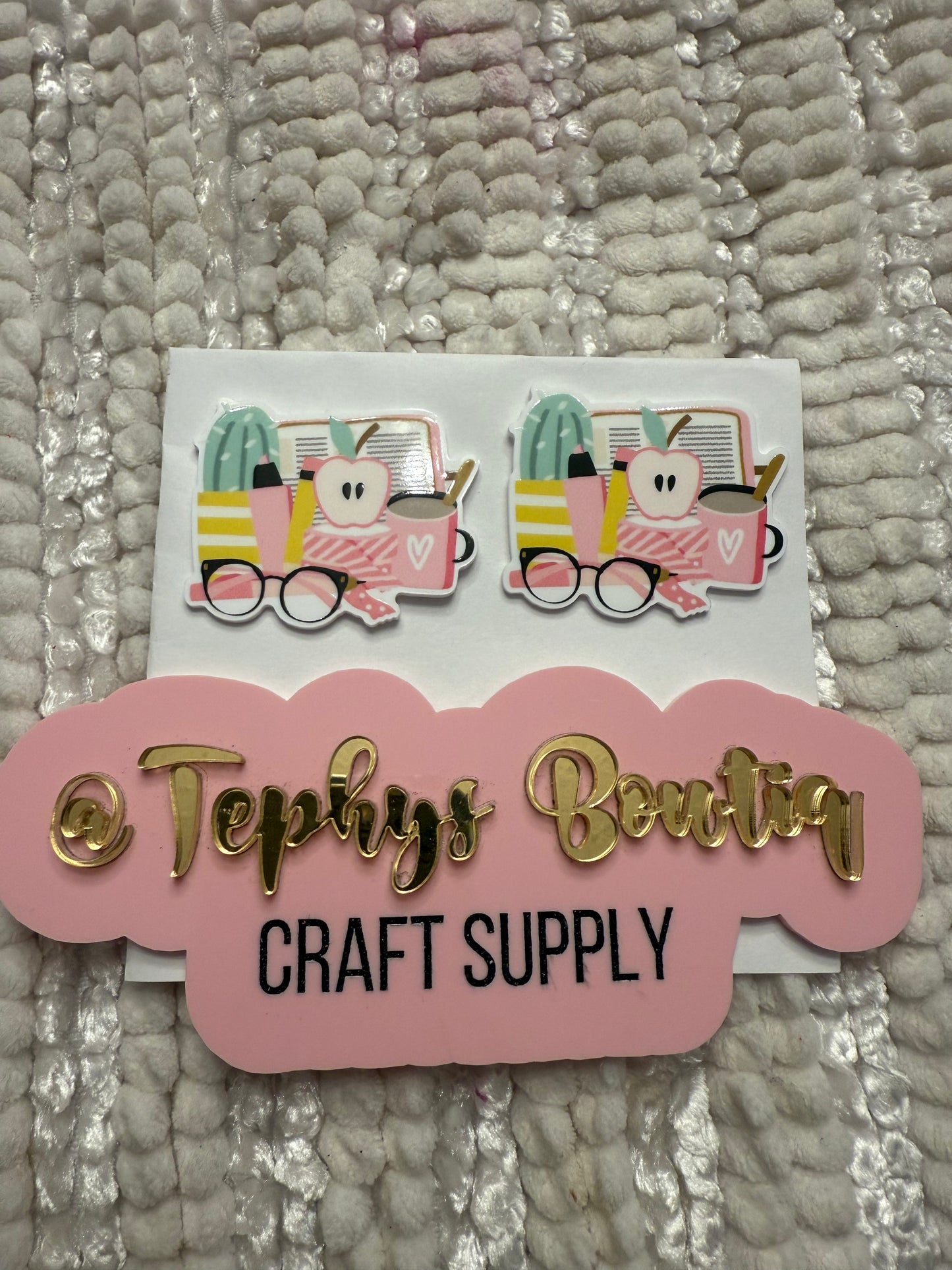 Litchi Leather Escolar