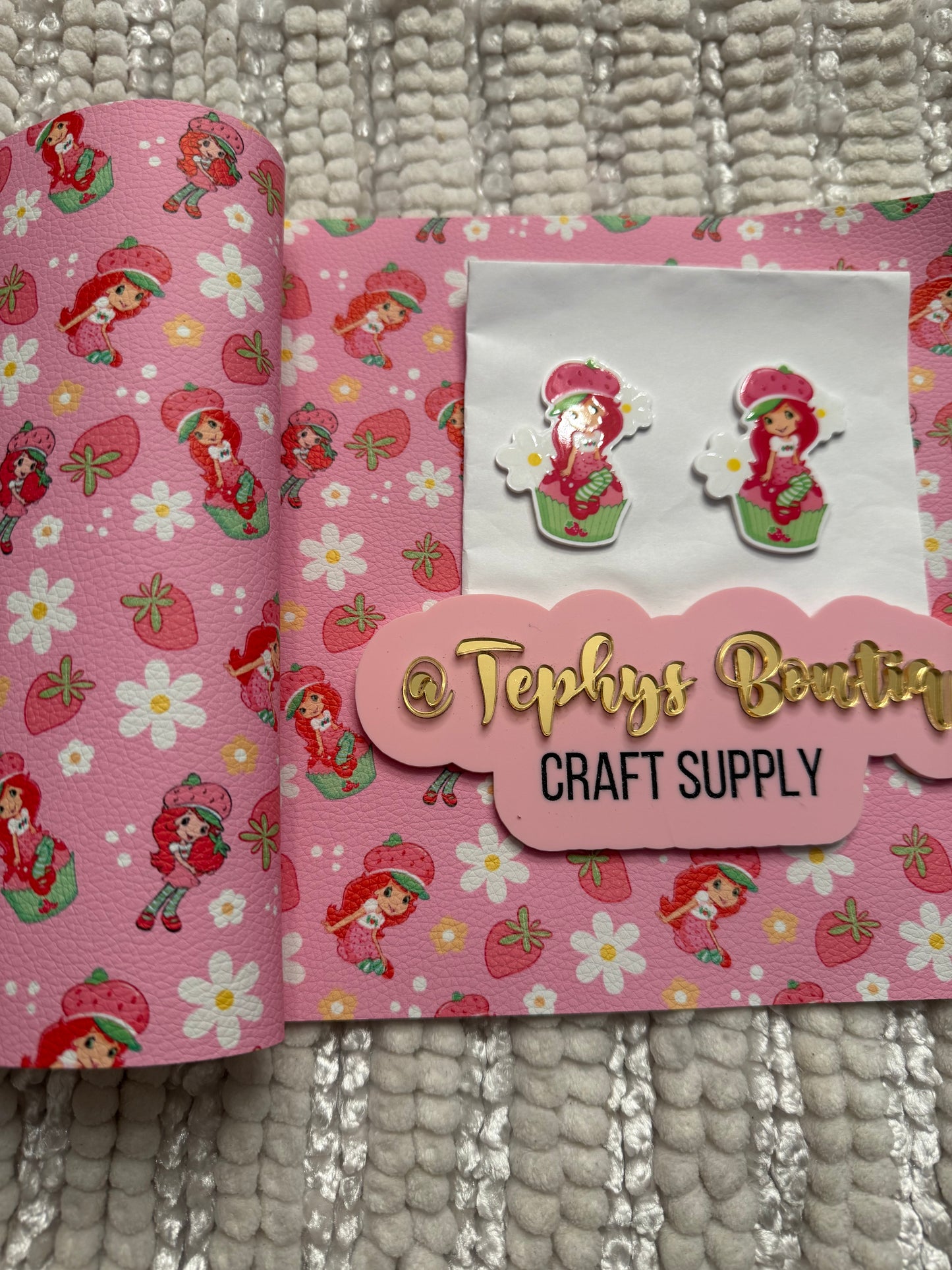 Litchi Leather Strawberry