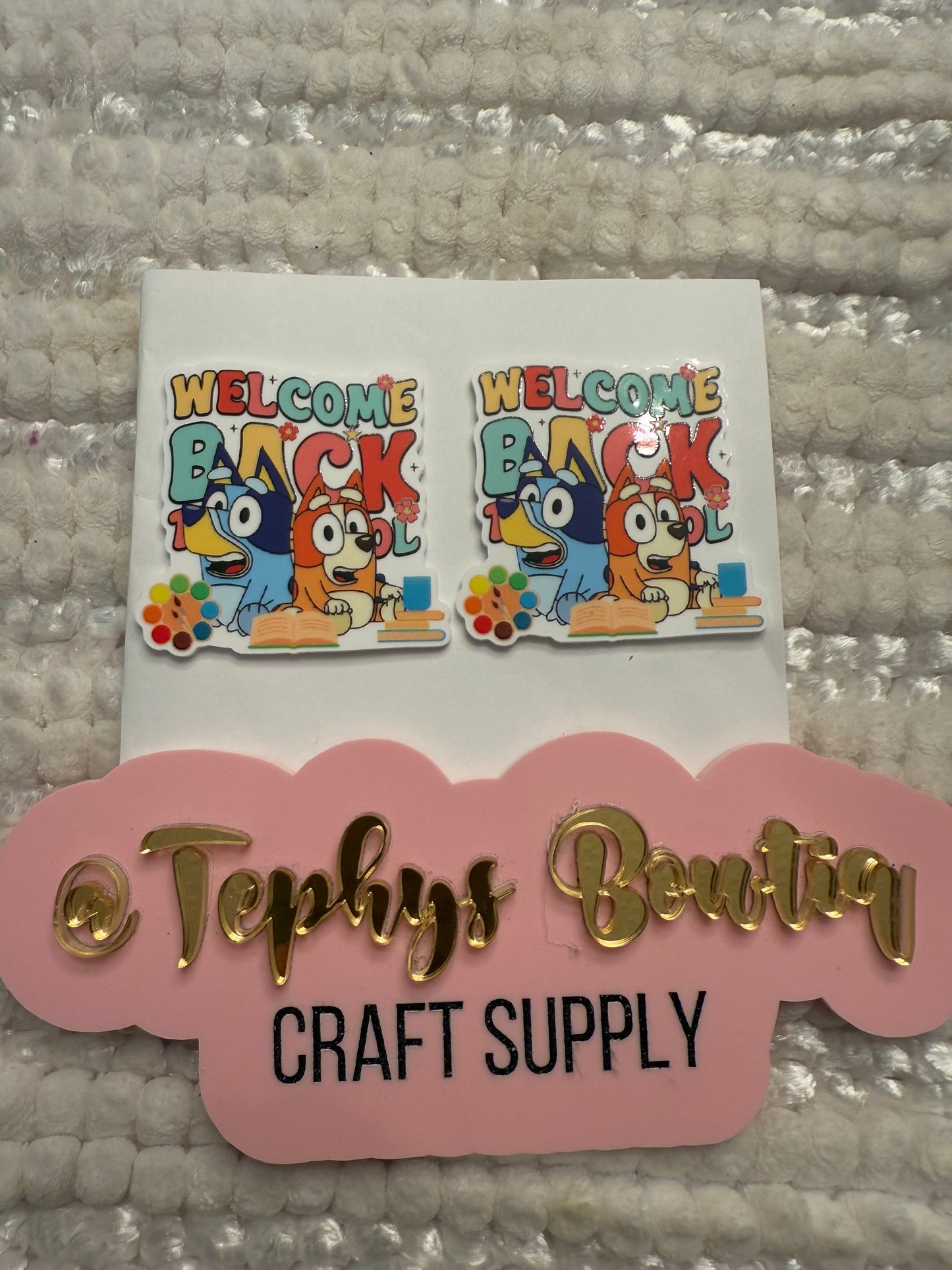 Litchi Leather Escuela