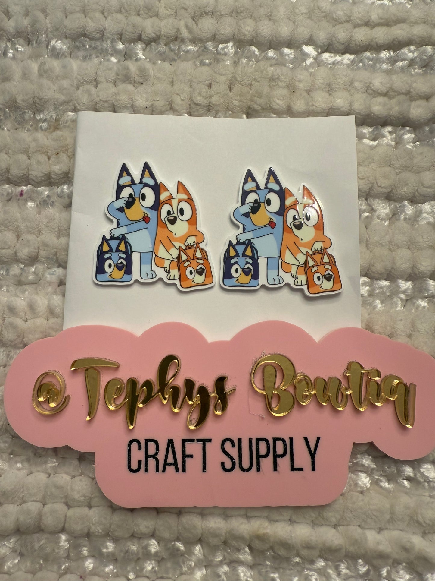 Litchi Leather Escuela