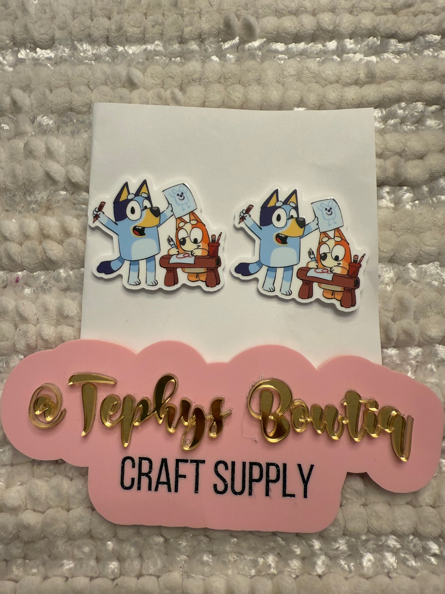 Litchi Leather Escuela