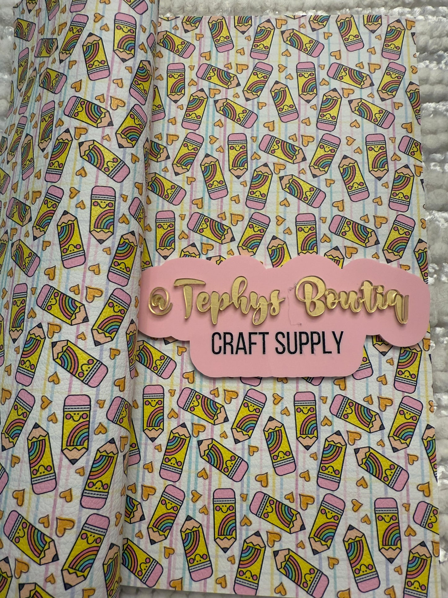 Litchi Leather Escuela