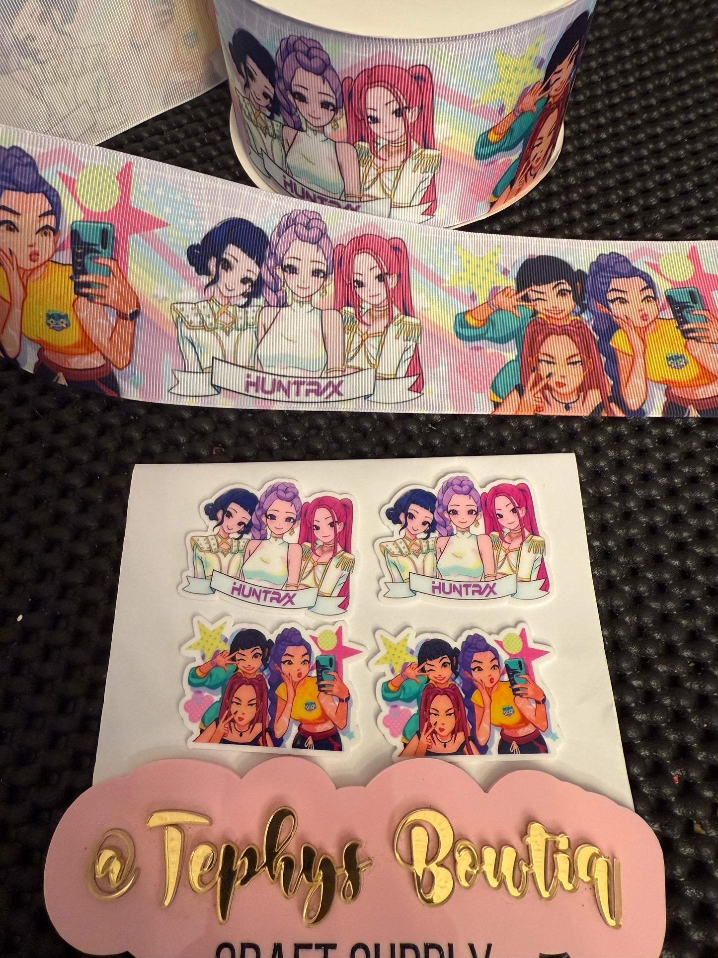 Cinta Huntrix  Girls 3”